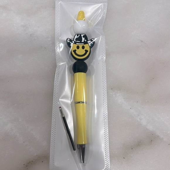 Western Themed Silicone and Acrylic Beaded Retractable Pen - Picture 3 of 7